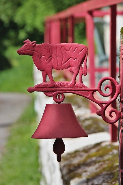 Descarga gratuita Decoration Outdoor Bell: foto o imagen gratuita para editar con el editor de imágenes en línea GIMP