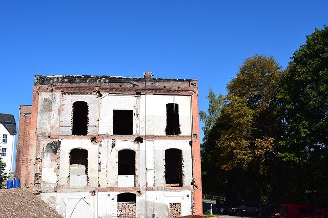 ດາວໂຫລດຟຣີ Demolished House Ruin Break Up - ຮູບພາບຫຼືຮູບພາບທີ່ບໍ່ເສຍຄ່າເພື່ອແກ້ໄຂດ້ວຍບັນນາທິການຮູບພາບອອນໄລນ໌ GIMP