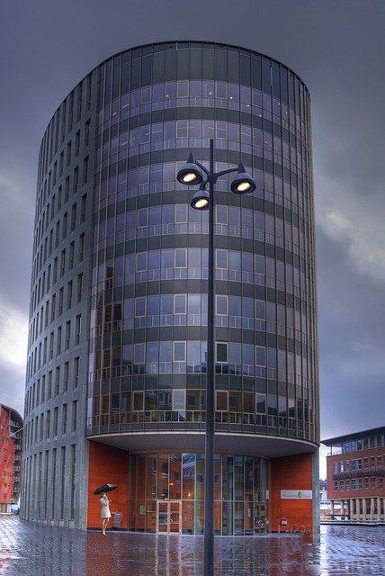 دانلود رایگان Den Bosch Building Wet - عکس یا تصویر رایگان قابل ویرایش با ویرایشگر تصویر آنلاین GIMP