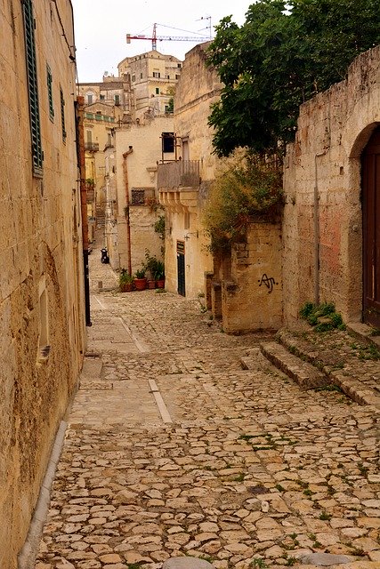 Téléchargement gratuit de Descent Ancient Matera - photo ou image gratuite à éditer avec l'éditeur d'images en ligne GIMP