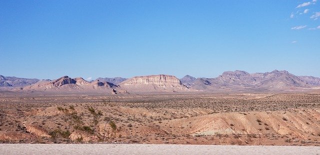 Template Photo Desert Red Rock Lake Mead National for OffiDocs