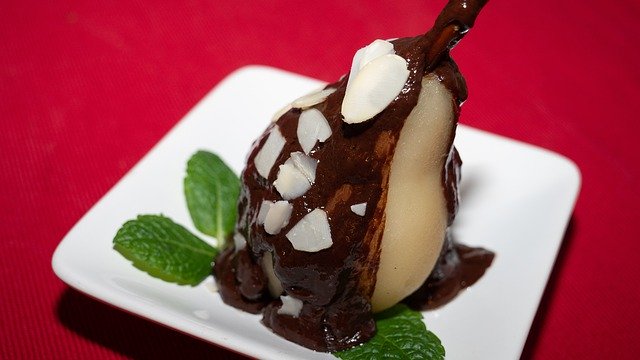 Kostenloser Download Dessert Pear Chocolate - kostenloses Foto oder Bild zur Bearbeitung mit GIMP Online-Bildbearbeitung