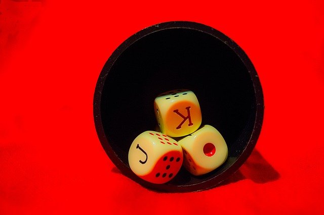 Free download dices beaker play red casino bet free picture to be edited with GIMP free online image editor