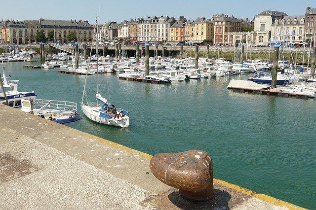 Téléchargement gratuit de Dieppe Port City - photo ou image gratuite à modifier avec l'éditeur d'images en ligne GIMP