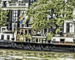 Kostenloser Download Digitaler Moku Hanga Woodblock Print eines Hausbootes in einem Amsterdamer Kanal kostenloses Foto oder Bild zur Bearbeitung mit GIMP Online-Bildbearbeitung