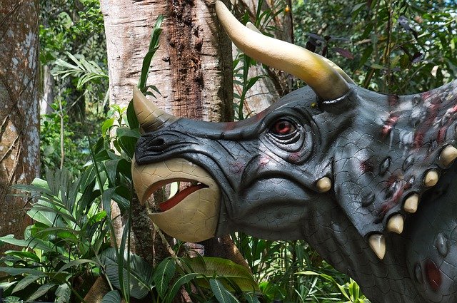 Free download dinosaur costa rica statue extinct free picture to be edited with GIMP free online image editor
