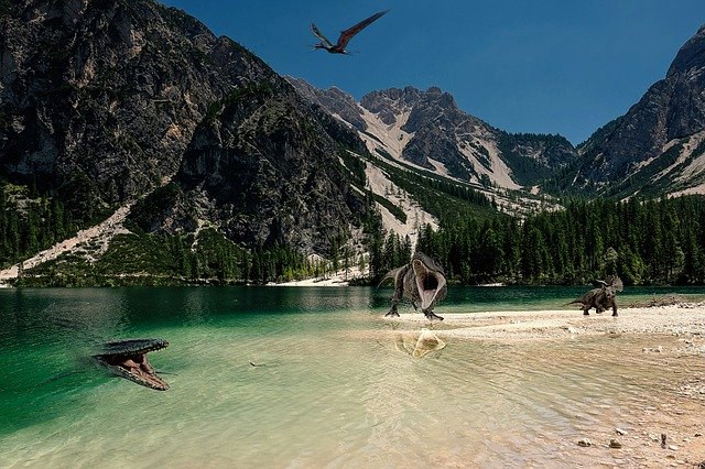 Unduh gratis Dinosaurus Alpine Landscape - foto atau gambar gratis untuk diedit dengan editor gambar online GIMP