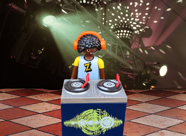 הורדה חינם DJ music מועדון ראפ דיסק ג'וקי תמונה לעריכה בחינם עם עורך תמונות מקוון GIMP בחינם