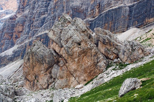 Gratis download Dolomites Rocks Alpine - gratis foto of afbeelding om te bewerken met GIMP online afbeeldingseditor