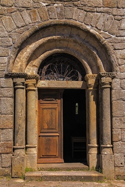 Unduh gratis Pintu Masuk Gereja - foto atau gambar gratis untuk diedit dengan editor gambar online GIMP