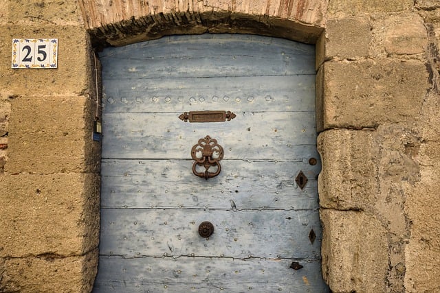 Free download door knocker door entry lock wall free picture to be edited with GIMP free online image editor