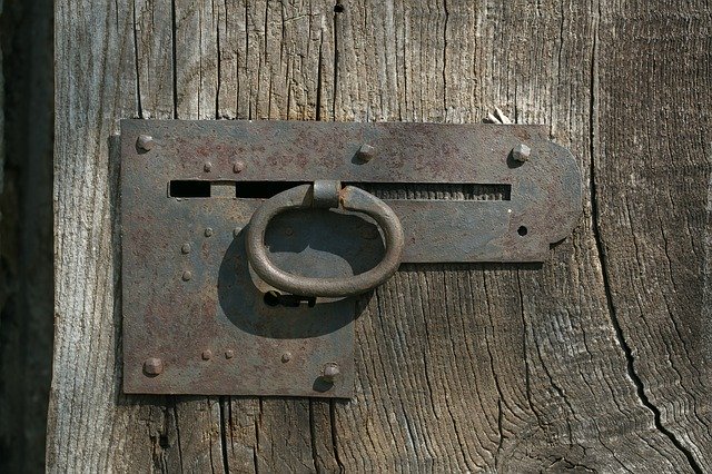 Libreng download Door Lock Antique Wooden - libreng larawan o larawan na ie-edit gamit ang GIMP online image editor