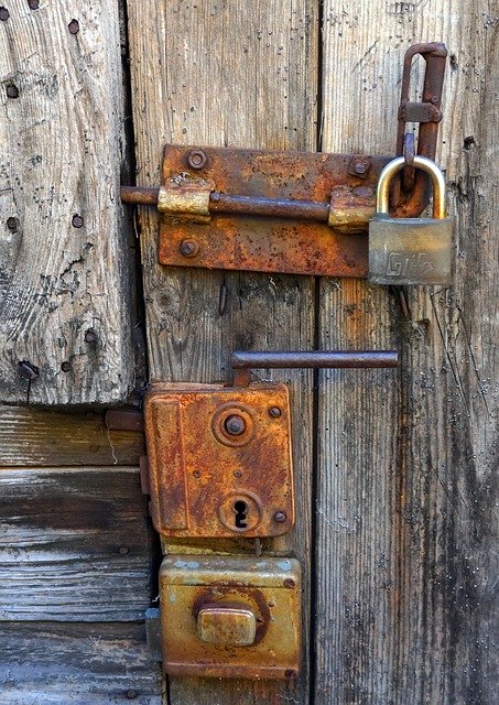 Free download Door Lock Old Iron Rusts -  free photo or picture to be edited with GIMP online image editor