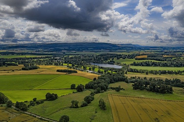 Descarga gratuita Doune Scotland Aerial View: foto o imagen gratuita para editar con el editor de imágenes en línea GIMP