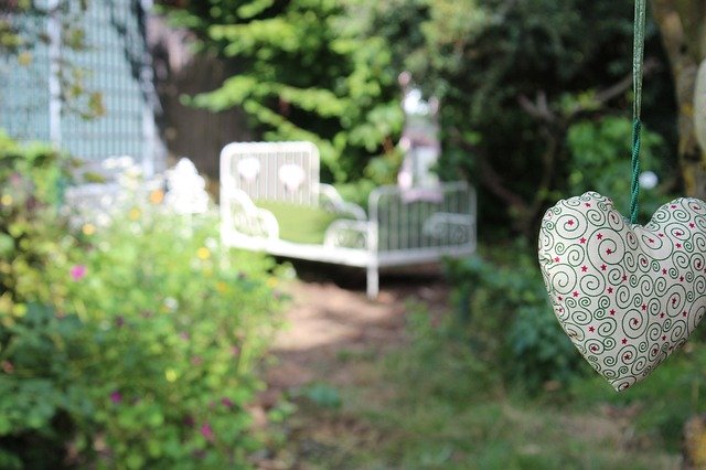 Kostenloser Download Dreams Bed Garden - kostenloses Foto oder Bild zur Bearbeitung mit GIMP Online-Bildbearbeitung