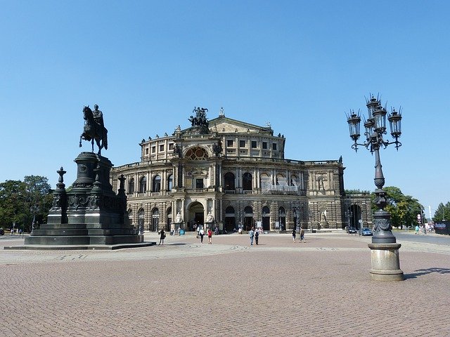 免费下载德累斯顿森帕歌剧院地标 - 使用 GIMP 在线图像编辑器编辑的免费照片或图片