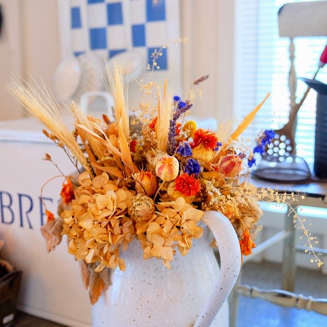 ດາວໂຫຼດຟຼີ Dried Flower On The Windowsill - ຟຼີຮູບ ຫຼື ຮູບທີ່ຈະແກ້ໄຂດ້ວຍ GIMP online image editor