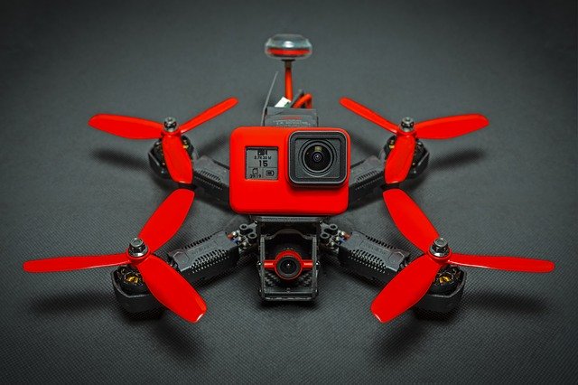 دانلود رایگان Drone Quadrocopter Hobby - عکس یا تصویر رایگان قابل ویرایش با ویرایشگر تصویر آنلاین GIMP