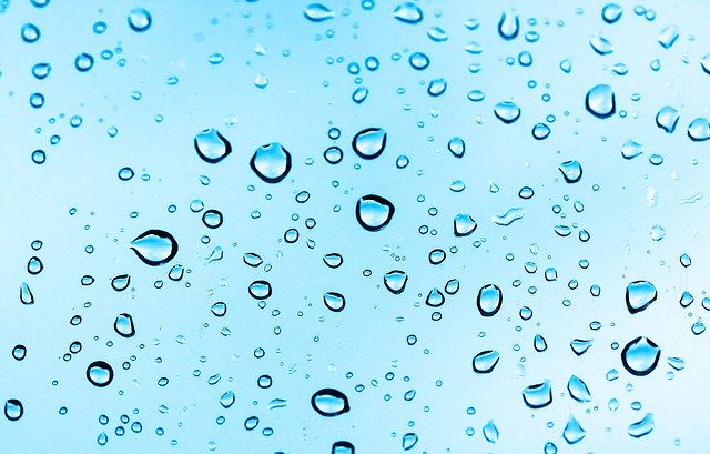 Unduh gratis Drops Water Pane - foto atau gambar gratis untuk diedit dengan editor gambar online GIMP