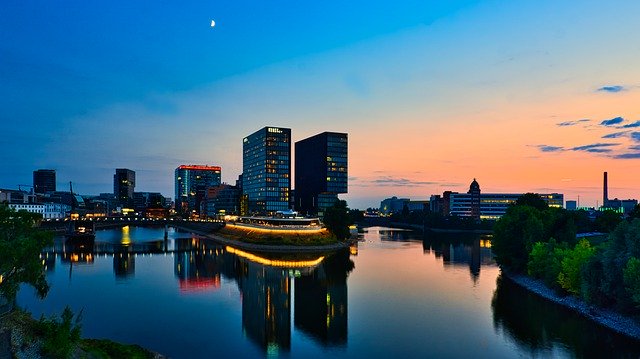 Скачать бесплатно Düsseldorf Media Harbour Sunset - бесплатное фото или изображение для редактирования с помощью онлайн-редактора изображений GIMP