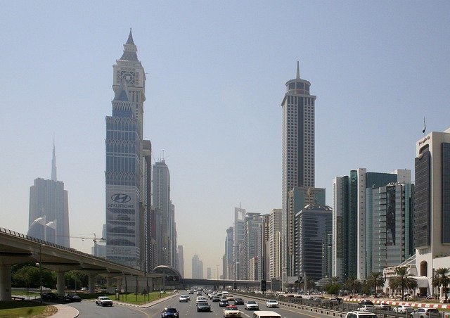 Download gratuito Dubai Buildings Architecture - foto o immagine gratuita da modificare con l'editor di immagini online di GIMP