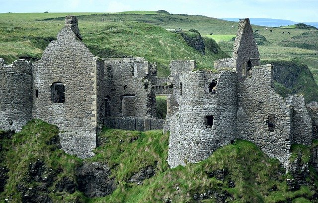 تنزيل Dunluce Castle Ruins Ireland مجانًا - صورة مجانية أو صورة لتحريرها باستخدام محرر الصور عبر الإنترنت GIMP