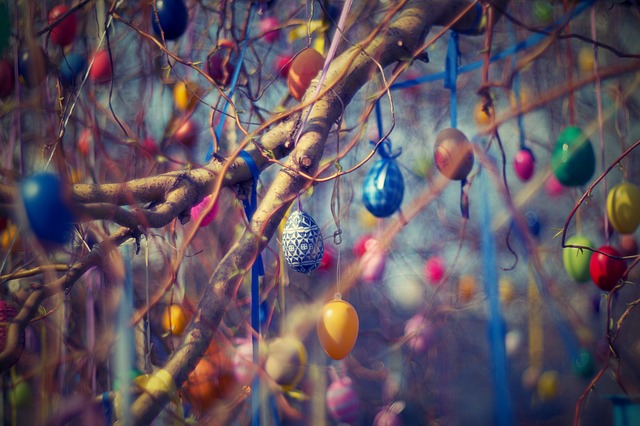 Descargue gratis el huevo de Pascua, el árbol de Pascua, el huevo de sauce, la imagen gratuita para editar con el editor de imágenes en línea gratuito GIMP.