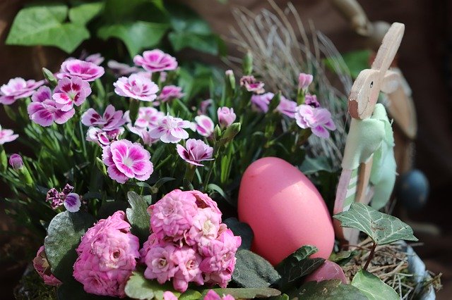 Scarica gratuitamente Easter Egg Floral: foto o immagine gratuita da modificare con l'editor di immagini online GIMP