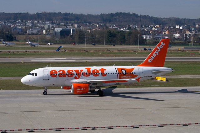 Free download easyjet plane airbus a319 free picture to be edited with GIMP free online image editor