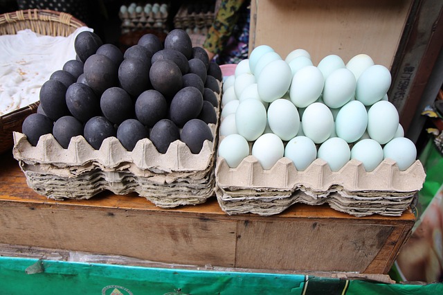 Бесплатно скачать яйца рынок черный синий свежий бесплатное изображение для редактирования с помощью бесплатного онлайн-редактора изображений GIMP