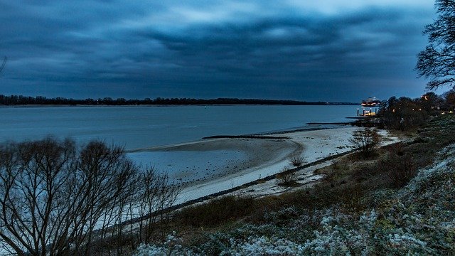 Free download Elbe Hamburg Wedel -  free photo or picture to be edited with GIMP online image editor