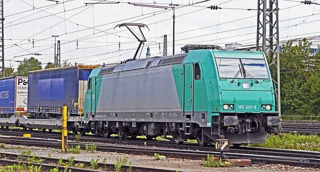 Free download electric locomotive container train free picture to be edited with GIMP free online image editor