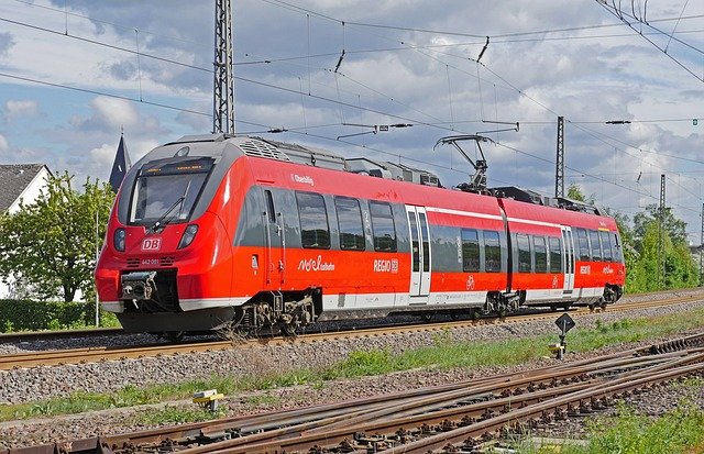 Free download electric multiple unit regional train free picture to be edited with GIMP free online image editor