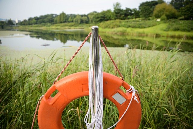 Bezpłatne pobieranie Emergency Structure Lake - bezpłatne zdjęcie lub obraz do edycji za pomocą internetowego edytora obrazów GIMP