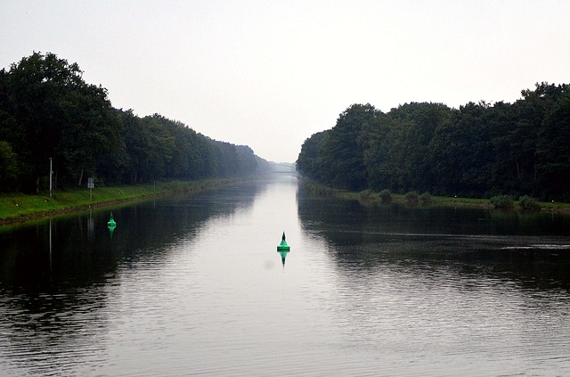 Bezpłatne pobieranie ems water landscape niemcy spadek darmowe zdjęcie do edycji za pomocą bezpłatnego internetowego edytora obrazów GIMP