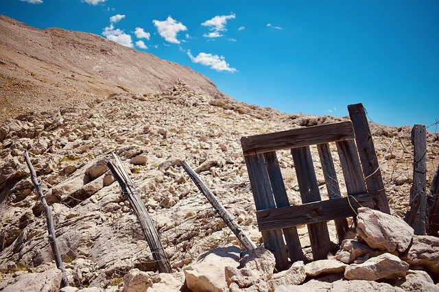 ดาวน์โหลดฟรี Entrance The Border Door - ภาพถ่ายหรือรูปภาพฟรีที่จะแก้ไขด้วยโปรแกรมแก้ไขรูปภาพออนไลน์ GIMP