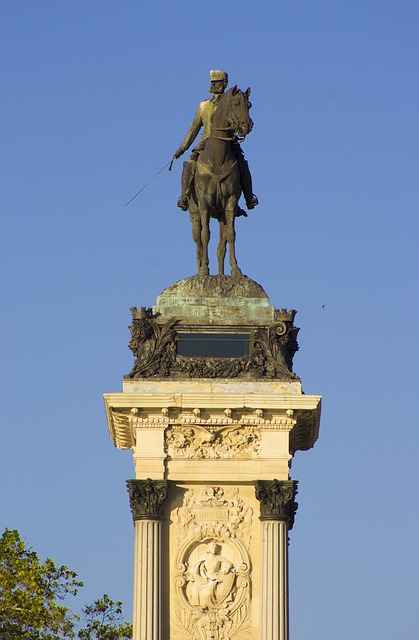 Free download equestrian statue alfonso 12 free picture to be edited with GIMP free online image editor