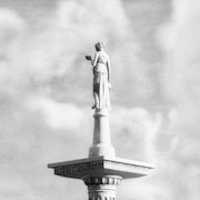 Free download Estatua free photo or picture to be edited with GIMP online image editor