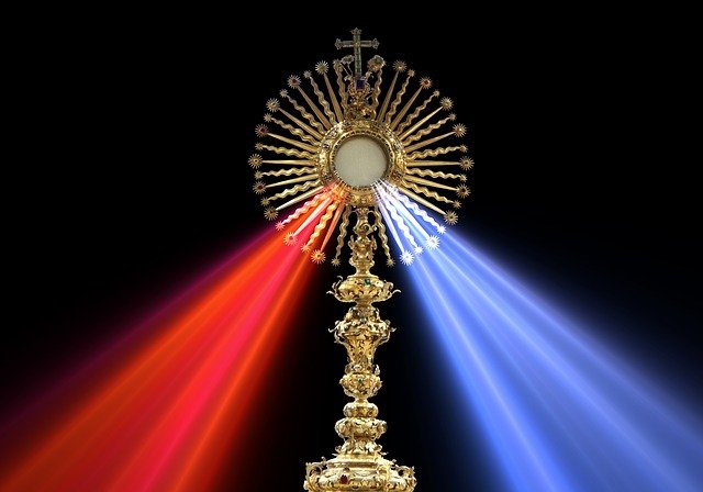 Free download eucharist divine mercy monstrance free picture to be edited with GIMP free online image editor