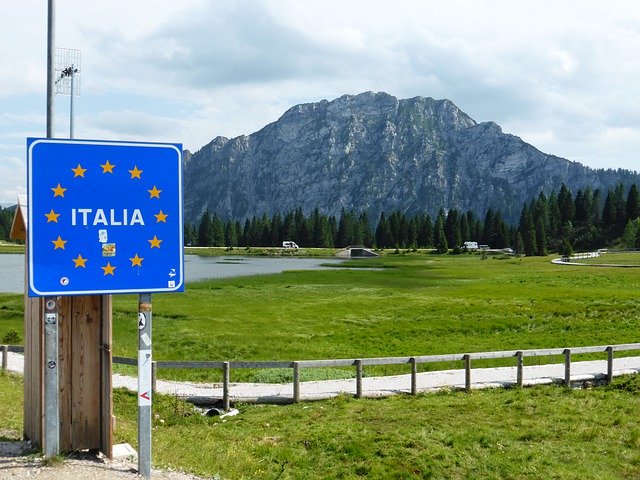 Scarica gratuitamente Europe Alpine Vacations: foto o immagini gratuite da modificare con l'editor di immagini online GIMP