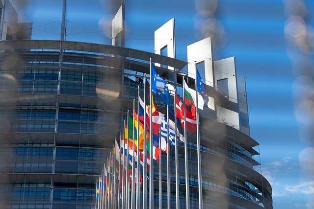 Descargue gratis el palacio de Europa Banderas de Europa Imagen gratuita de Alemania para editar con el editor de imágenes en línea gratuito GIMP