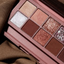 Eyeshadow Palette Theme  screen for extension Chrome web store in OffiDocs Chromium