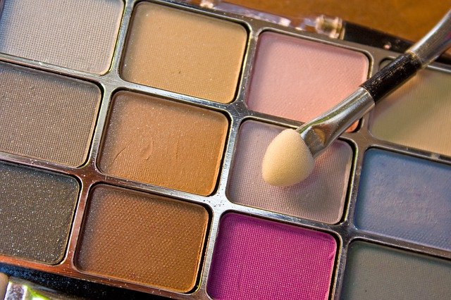 Free download Eye Shadow Powder Eyeshadow -  free photo or picture to be edited with GIMP online image editor