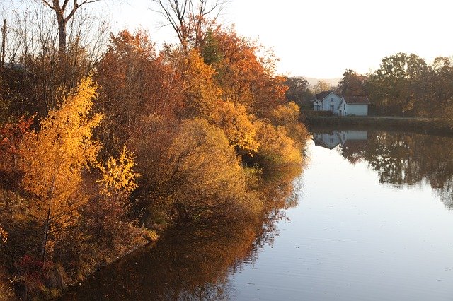 ດາວ​ໂຫຼດ​ຟຣີ Fall Channel Orange - ຮູບ​ພາບ​ຟຣີ​ຫຼື​ຮູບ​ພາບ​ທີ່​ຈະ​ໄດ້​ຮັບ​ການ​ແກ້​ໄຂ​ກັບ GIMP ອອນ​ໄລ​ນ​໌​ບັນ​ນາ​ທິ​ການ​ຮູບ​ພາບ​