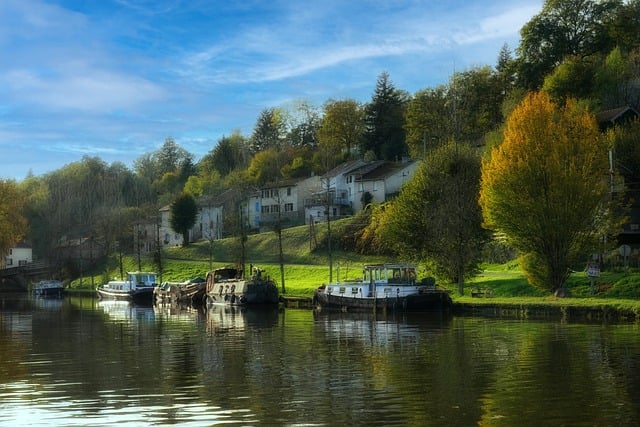 Free download fall flow houseboat channel france free picture to be edited with GIMP free online image editor