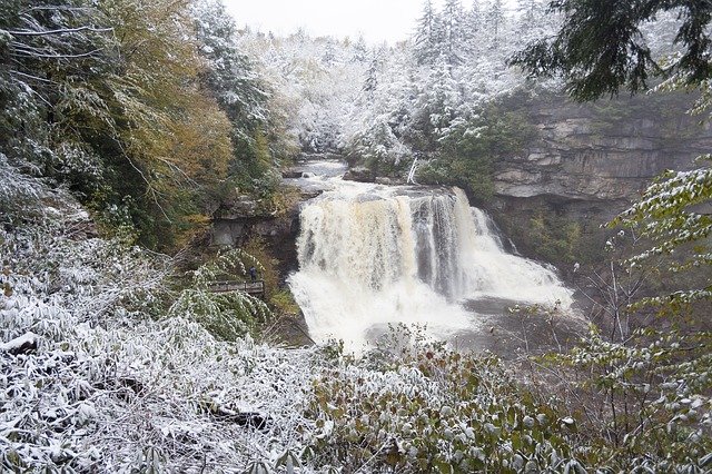 ດາວ​ໂຫຼດ​ຟຣີ Falls Black Water West - ຮູບ​ພາບ​ຟຣີ​ຫຼື​ຮູບ​ພາບ​ທີ່​ຈະ​ໄດ້​ຮັບ​ການ​ແກ້​ໄຂ​ກັບ GIMP ອອນ​ໄລ​ນ​໌​ບັນ​ນາ​ທິ​ການ​ຮູບ​ພາບ​