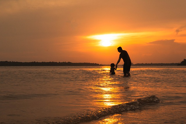 Free download family beach sunset sea landscape free picture to be edited with GIMP free online image editor