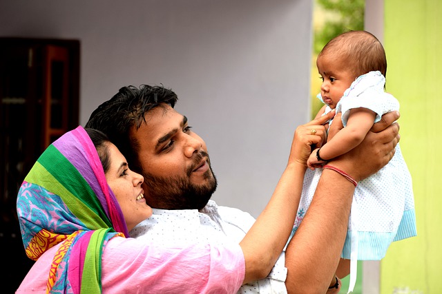 Free download family couple daughter happy free picture to be edited with GIMP free online image editor