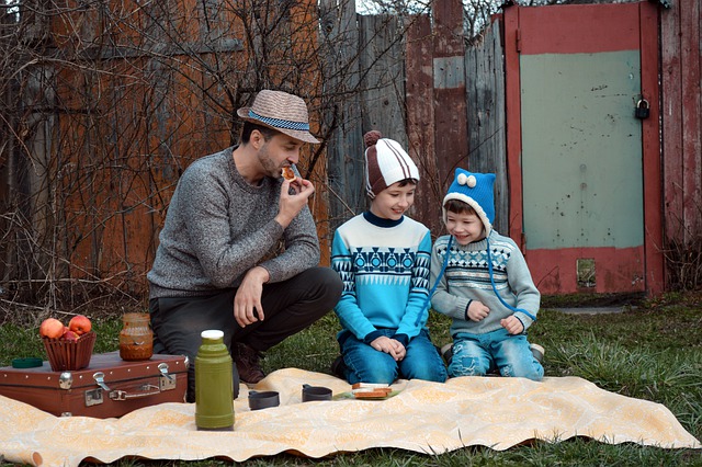 Free download family father family man kids free picture to be edited with GIMP free online image editor