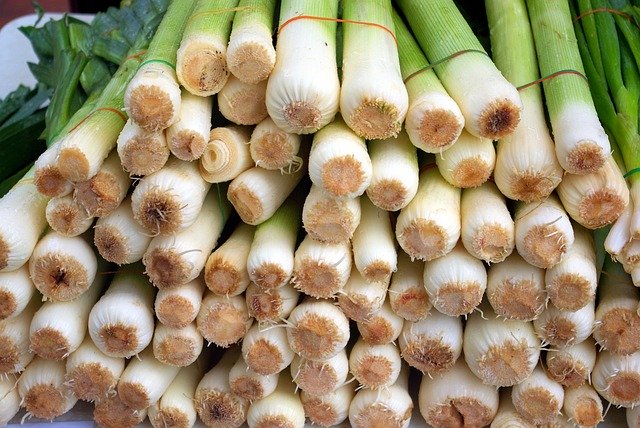 Descărcare gratuită Farmers Market Leeks - fotografie sau imagini gratuite pentru a fi editate cu editorul de imagini online GIMP